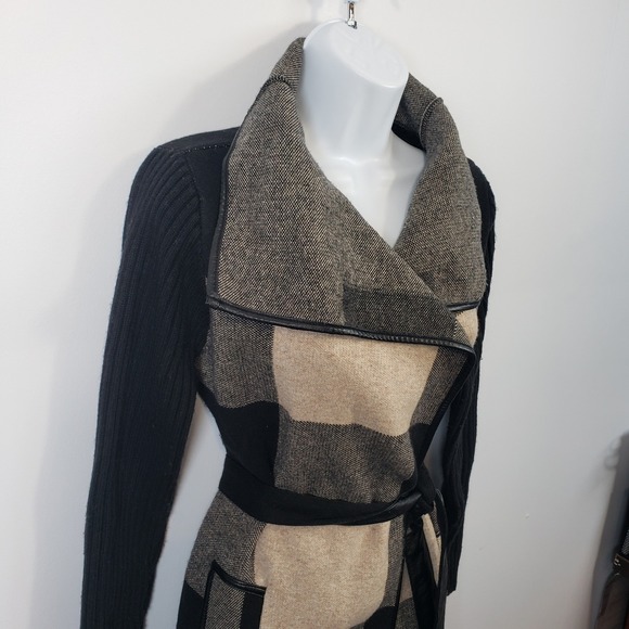 Love Token XS Belted Cardigan Sweater Jacket Womens Plaid Black Tan / R10 - Picture 2 of 7